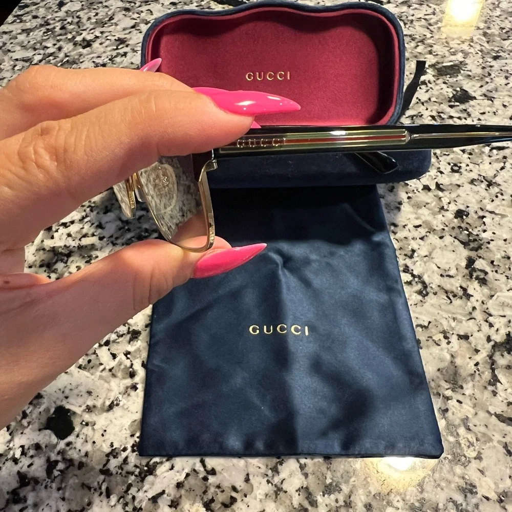 Gucci eyeglasses - Picture 5 of 6
